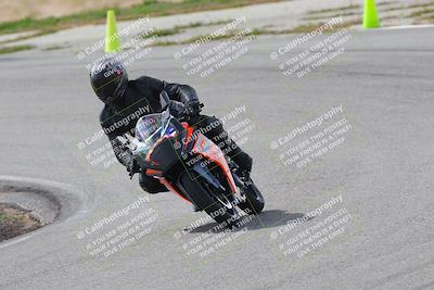 media/Mar-05-2023-TrackXperience (Sun) [[a95d40e56a]]/Group 2/session 2 turn 4/
